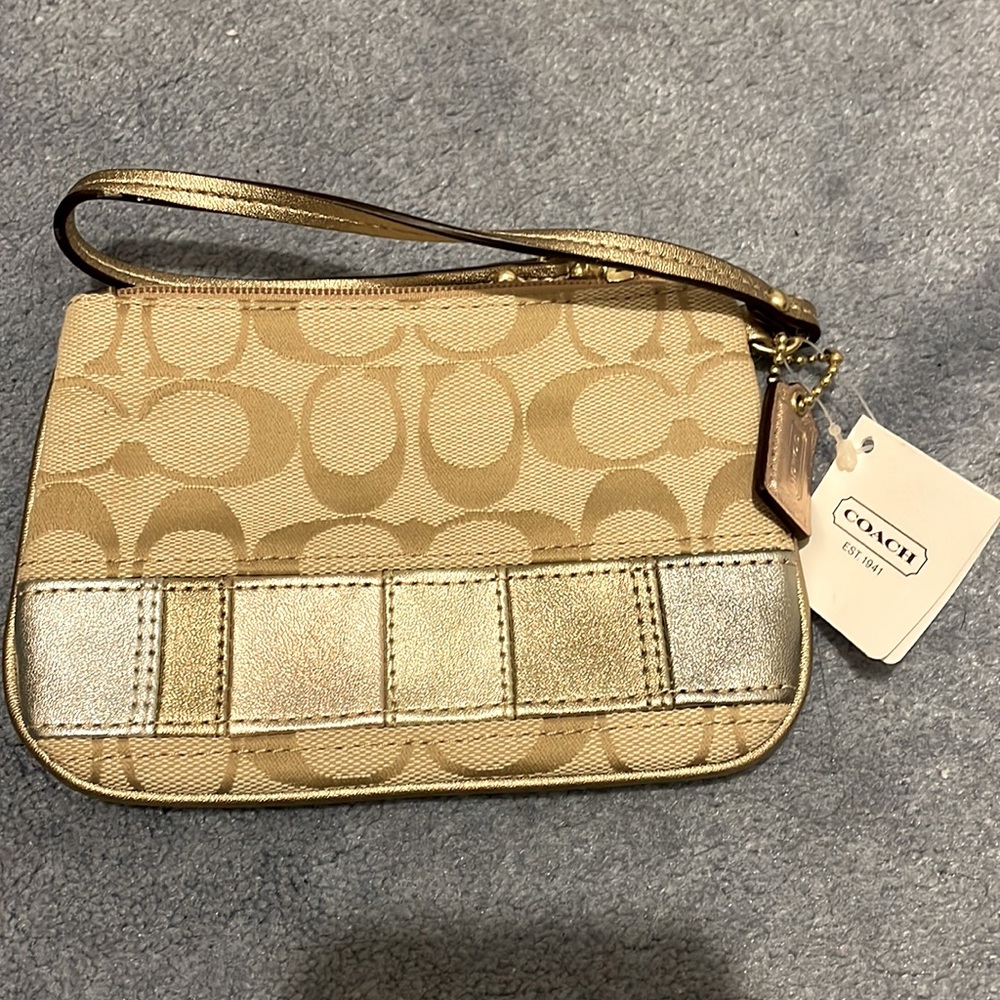 NWT Coach Wristlet